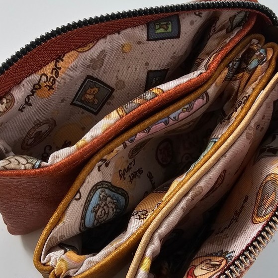 Portmonetka Sweet Dreams na trzech nóżkach karmelowa - obrazek 11