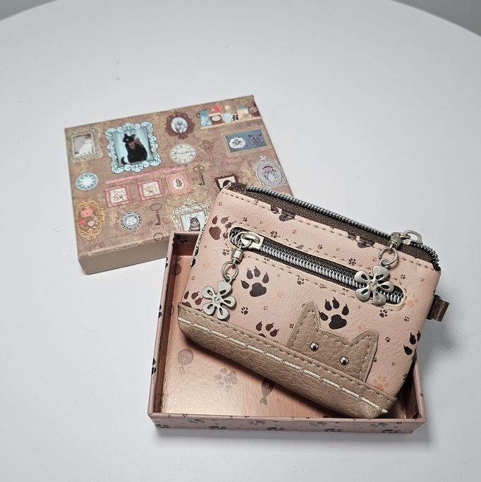 Portfel S z brelokiem Cats khaki - obrazek 3